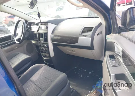 2010 Dodge Grand Caravan Sxt из США, поврежденный, VIN 2D4RN5D10AR112123